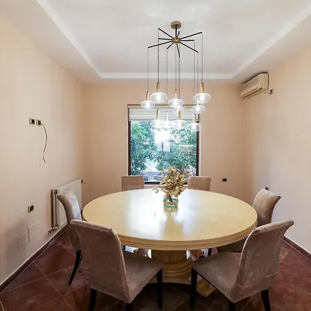 Private With Garden And Comfort - Close To Center Villa Tirana