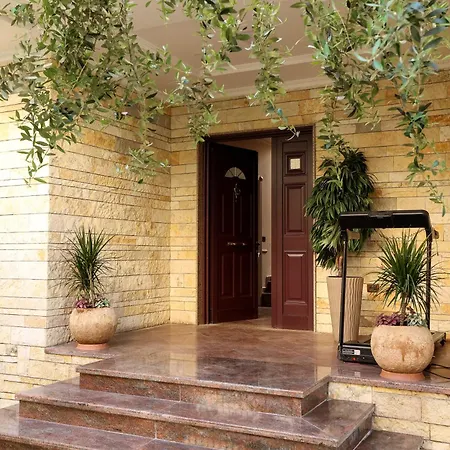 Villa Private With Garden And Comfort - Close To Center Tirana